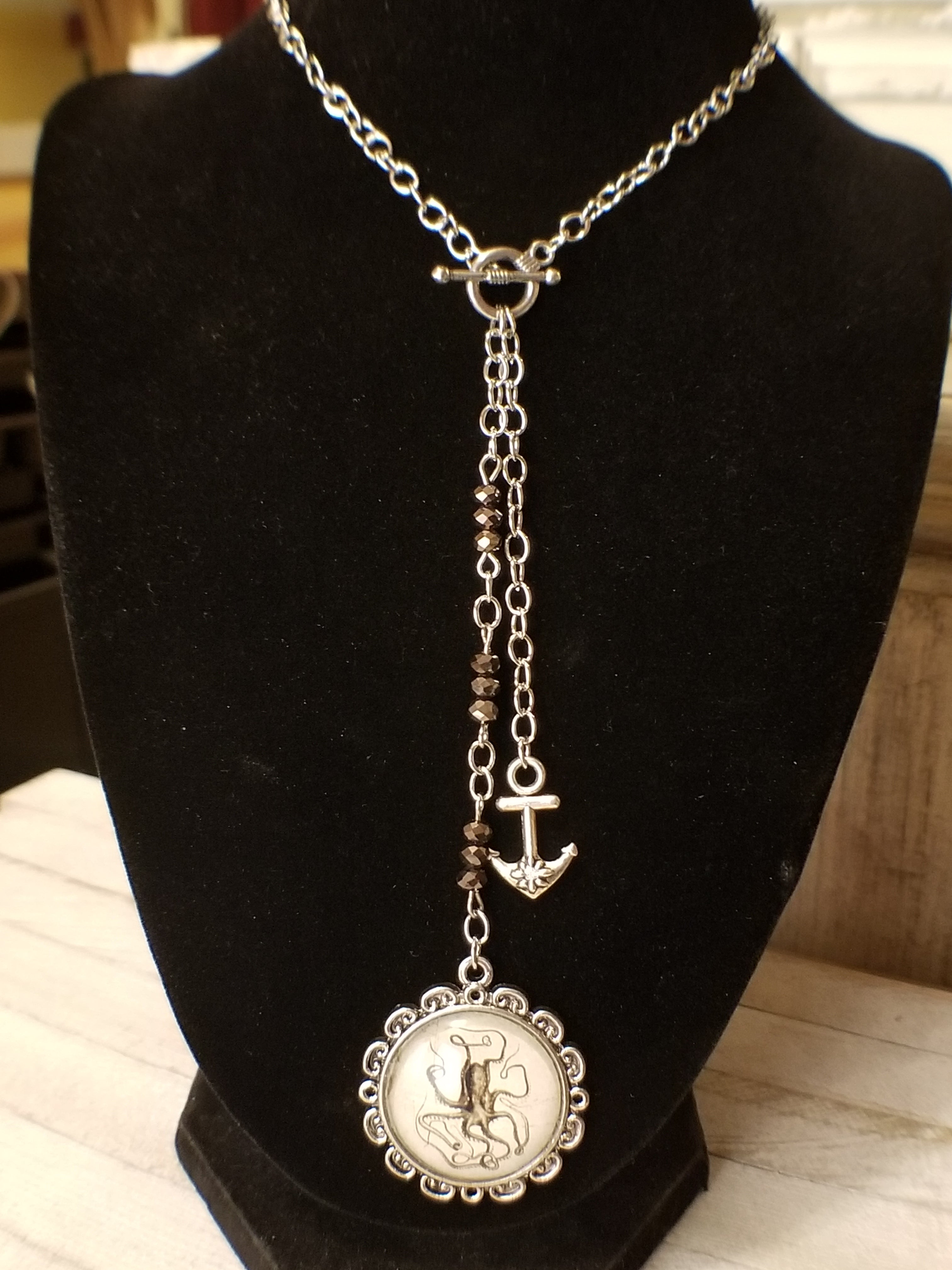 Squid Lanyard Style Cameo Necklace