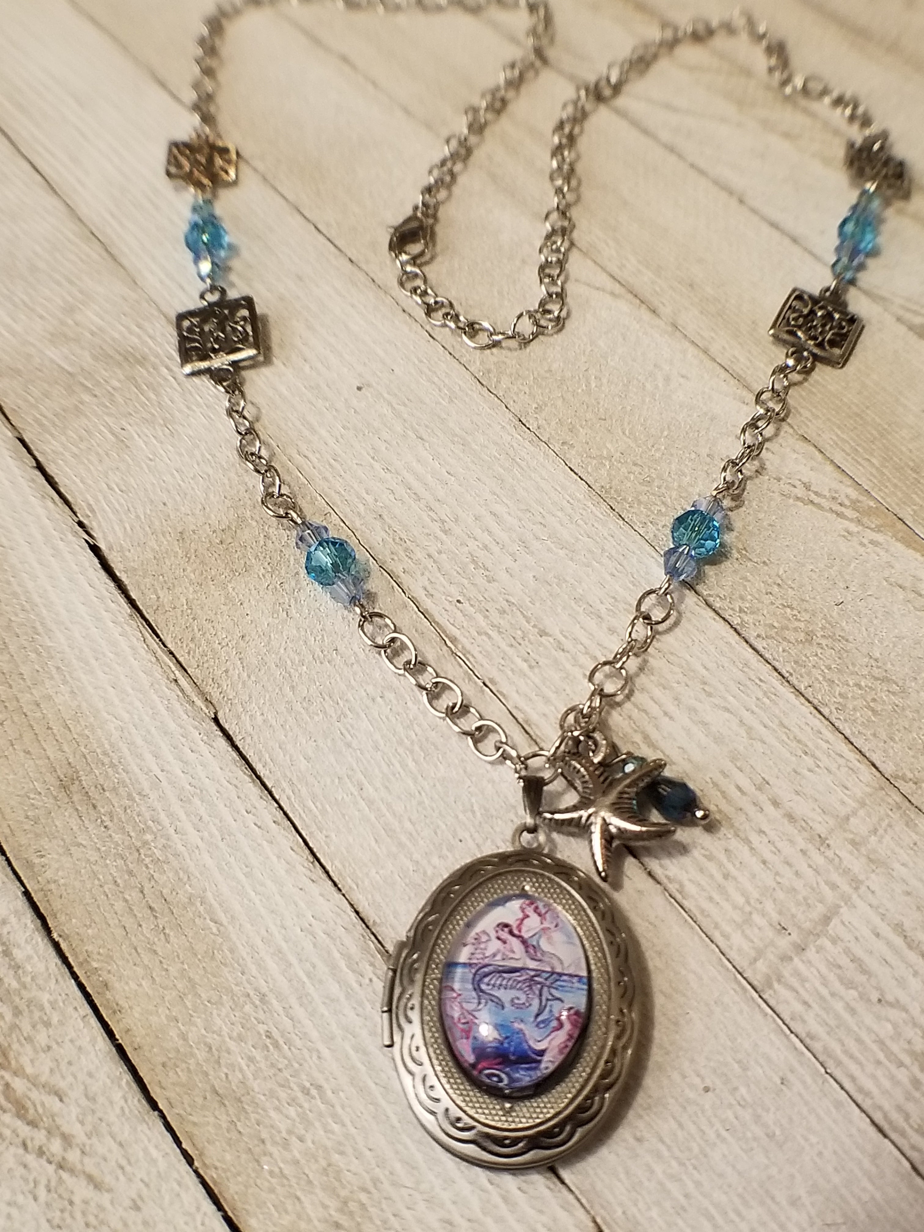 Sirens Cameo Locket Necklace