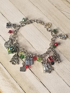 Holiday Cheer Charm Bracelet